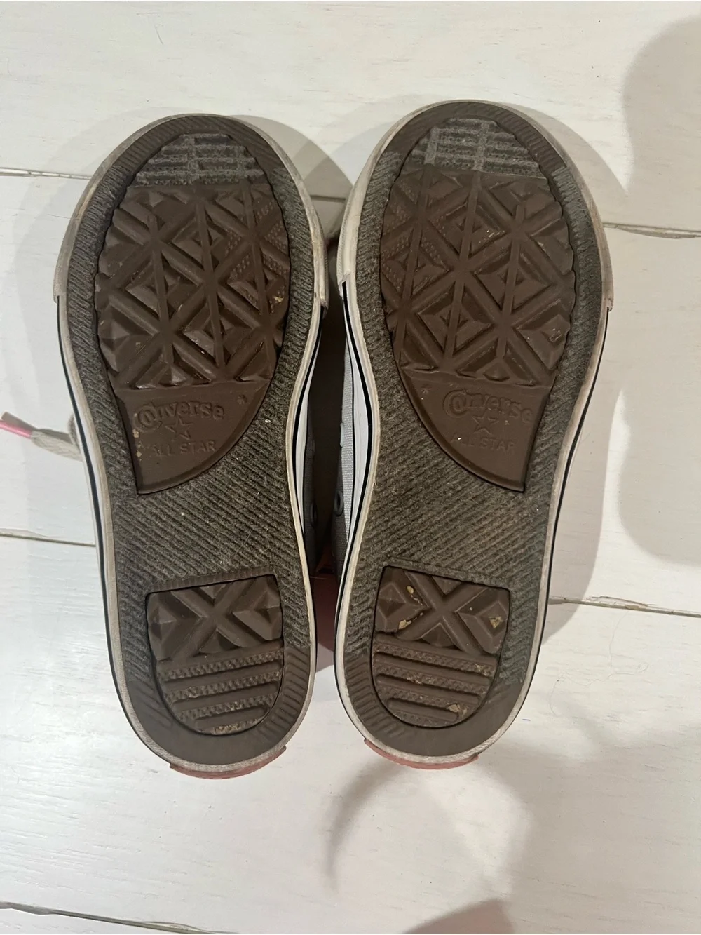 Converse Kids Low Top Sneakers in Gray with Rainbow Trim